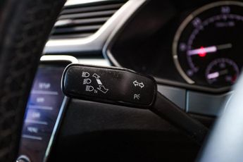 SKODA SUPERB 1.6 TDI SE Estate 5dr Diesel DSG Euro 6 (s/s) (120 ps)