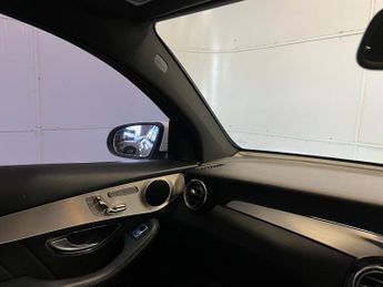 MERCEDES-BENZ GLC 2.1 GLC250d AMG Line (Premium) Coupe 5dr Diesel G-Tronic 4MATIC 