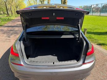 BMW 3 SERIES 2.0 320i M Sport Saloon 4dr Petrol Auto Euro 6 (s/s) (184 ps)