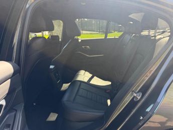 BMW 3 SERIES 2.0 320i M Sport Saloon 4dr Petrol Auto Euro 6 (s/s) (184 ps)