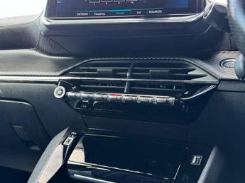 PEUGEOT E-2008 50kWh GT Line SUV 5dr Electric Auto (136 ps)