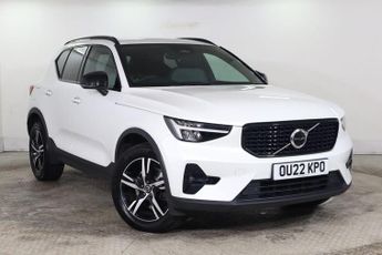 Volvo XC40 2.0 B3 MHEV Plus Dark DCT Auto Euro 6 (s/s) 5dr