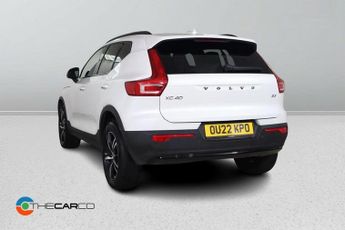 VOLVO XC40 2.0 B3 MHEV Plus Dark DCT Auto Euro 6 (s/s) 5dr