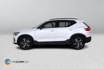 VOLVO XC40 2.0 B3 MHEV Plus Dark DCT Auto Euro 6 (s/s) 5dr