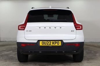 VOLVO XC40 2.0 B3 MHEV Plus Dark DCT Auto Euro 6 (s/s) 5dr