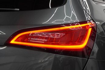 AUDI Q5 2.0 TDI S line Plus SUV 5dr Diesel S Tronic quattro Euro 6 (s/s)