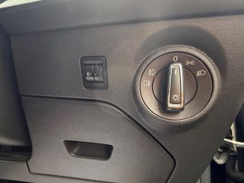 SEAT LEON 2.0 TDI CR FR Hatchback 5dr Diesel Manual Euro 5 (s/s) (184 ps)