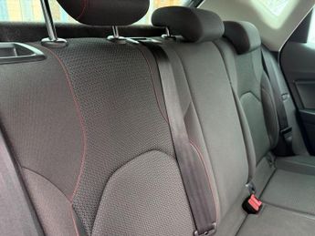 SEAT LEON 2.0 TDI CR FR Hatchback 5dr Diesel Manual Euro 5 (s/s) (184 ps)