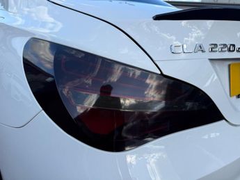 MERCEDES-BENZ CLA 2.1 CLA220d AMG Line Night Edition (Plus) Coupe 4dr Diesel 7G-DC