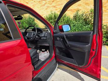 LAND ROVER FREELANDER 2 2.2 SD4 Sport LE SUV 5dr Diesel CommandShift 4WD Euro 5 (190 ps)