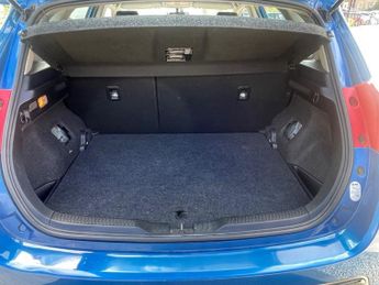 TOYOTA AURIS 1.6 V-Matic Icon Hatchback 5dr Petrol Multidrive S Euro 5 (132 p