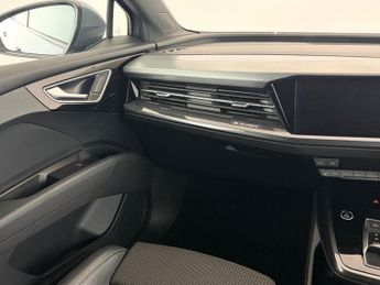 AUDI Q4 E-TRON 35 S line SUV 5dr Electric Auto 55kWh (170 ps)