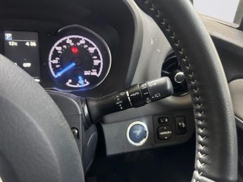 TOYOTA YARIS 1.5 VVT-h Icon Hatchback 5dr Petrol Hybrid E-CVT Euro 6 (s/s) (1