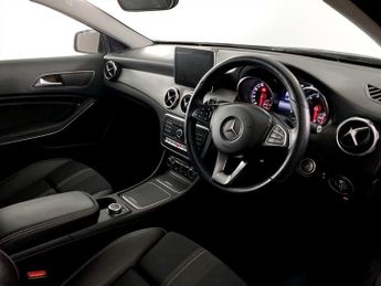 MERCEDES-BENZ GLA 1.6 GLA180 GPF Urban Edition SUV 5dr Petrol 7G-DCT Euro 6 (s/s) 