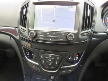 VAUXHALL INSIGNIA 2.0 CDTi Elite Nav Sports Tourer 5dr Diesel Auto Euro 6 (170 ps)