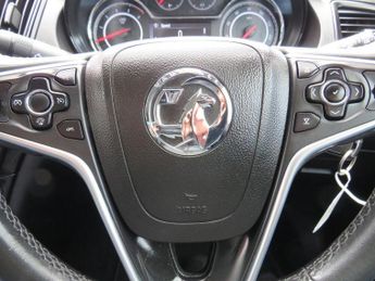 VAUXHALL INSIGNIA 2.0 CDTi Elite Nav Sports Tourer 5dr Diesel Auto Euro 6 (170 ps)