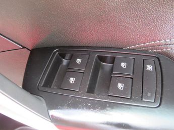 VAUXHALL INSIGNIA 2.0 CDTi Elite Nav Sports Tourer 5dr Diesel Auto Euro 6 (170 ps)