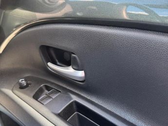 TOYOTA AYGO X 1.0 VVT-i Exclusive Hatchback 5dr Petrol x-shift Euro 6 (s/s) (7