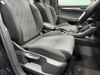 SKODA KAROQ 1.5 TSI ACT SportLine SUV 5dr Petrol DSG Euro 6 (s/s) (150 ps)