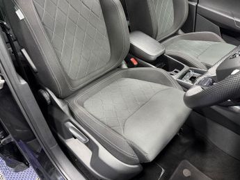 SKODA KAROQ 1.5 TSI ACT SportLine SUV 5dr Petrol DSG Euro 6 (s/s) (150 ps)