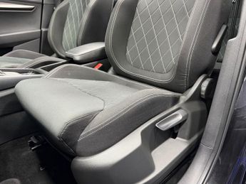 SKODA KAROQ 1.5 TSI ACT SportLine SUV 5dr Petrol DSG Euro 6 (s/s) (150 ps)