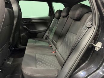 SKODA KAROQ 1.5 TSI ACT SportLine SUV 5dr Petrol DSG Euro 6 (s/s) (150 ps)