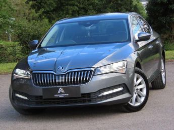 Skoda Superb 2.0 TDI SE Technology Hatchback 5dr Diesel Manual Euro 6 (s/s) (