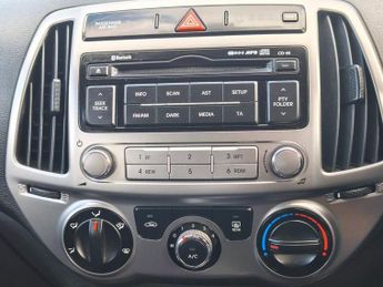 HYUNDAI I20 1.4 Active Hatchback 5dr Petrol Auto Euro 5 (100 ps)
