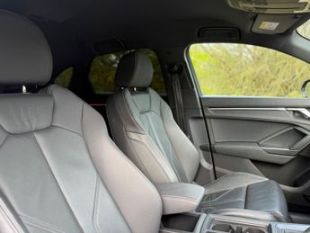 AUDI Q3 1.5 TFSI CoD 35 Black Edition Sportback 5dr Petrol S Tronic Euro