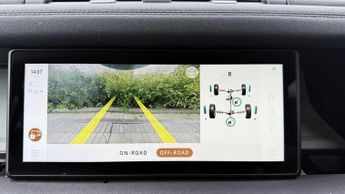 LAND ROVER DEFENDER 110 2.0 SD4 SE Auto 4WD Euro 6 (s/s) 5dr