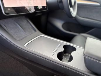 TESLA MODEL Y (Dual Motor) Long Range SUV 5dr Electric Auto 4WDE (384 bhp)