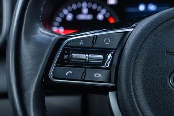 KIA SPORTAGE 1.6 CRDi MHEV 2 SUV 5dr Diesel Hybrid DCT Euro 6 (s/s) (134 bhp)