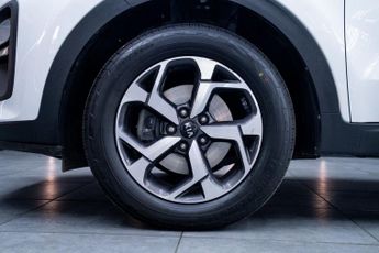 KIA SPORTAGE 1.6 CRDi MHEV 2 SUV 5dr Diesel Hybrid DCT Euro 6 (s/s) (134 bhp)