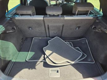 VOLKSWAGEN GOLF 1.5 TSI EVO GPF R-Line Hatchback 5dr Petrol DSG Euro 6 (s/s) (15