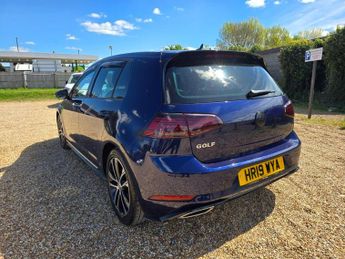 VOLKSWAGEN GOLF 1.5 TSI EVO GPF R-Line Hatchback 5dr Petrol DSG Euro 6 (s/s) (15