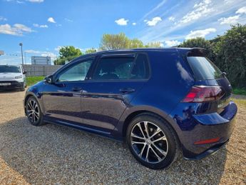 VOLKSWAGEN GOLF 1.5 TSI EVO GPF R-Line Hatchback 5dr Petrol DSG Euro 6 (s/s) (15