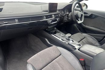 AUDI A4 2.0 TFSI 35 Black Edition Saloon 4dr Petrol S Tronic Euro 6 (s/s