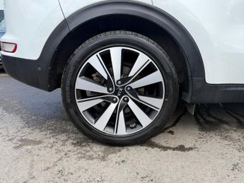 KIA SPORTAGE 2.0 CRDi First Edition SUV 5dr Diesel Auto AWD Euro 6 (182 bhp)