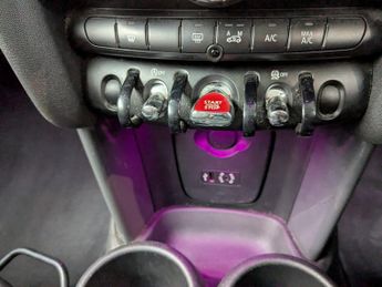 MINI HATCH 1.5 Cooper D Hatchback 3dr Diesel Manual Euro 6 (s/s) (116 ps)