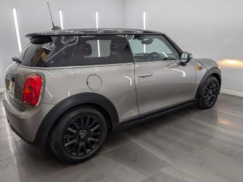 MINI HATCH 1.5 Cooper D Hatchback 3dr Diesel Manual Euro 6 (s/s) (116 ps)