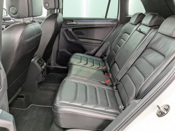 VOLKSWAGEN TIGUAN 1.5 TSI R-Line SUV 5dr Petrol DSG Euro 6 (s/s) (150 ps)