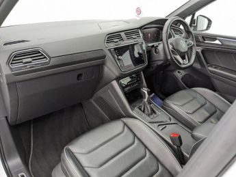 VOLKSWAGEN TIGUAN 1.5 TSI R-Line SUV 5dr Petrol DSG Euro 6 (s/s) (150 ps)
