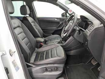 VOLKSWAGEN TIGUAN 1.5 TSI R-Line SUV 5dr Petrol DSG Euro 6 (s/s) (150 ps)