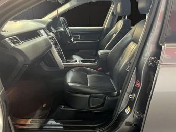 LAND ROVER DISCOVERY SPORT 2.0 TD4 SE Tech SUV 5dr Diesel Auto 4WD Euro 6 (s/s) (180 ps)