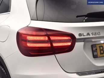 MERCEDES-BENZ GLA 1.6 GLA180 AMG Line Edition SUV 5dr Petrol 7G-DCT Euro 6 (s/s) (