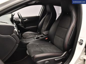 MERCEDES-BENZ GLA 1.6 GLA180 AMG Line Edition SUV 5dr Petrol 7G-DCT Euro 6 (s/s) (