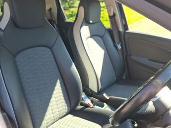 RENAULT ZOE R135 EV50 52kWh GT Line + Hatchback 5dr Electric Auto (Rapid Cha