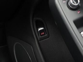 AUDI RS4 AVANT 4.2 FSI V8 Estate 5dr Petrol S Tronic quattro Euro 5 (450 ps)