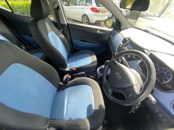 HYUNDAI I10 1.2 Premium Hatchback 5dr Petrol Auto Euro 6 (87 ps)
