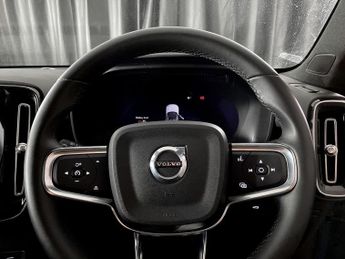 VOLVO C40 Recharge 69kWh Core SUV 5dr Electric Auto (231 ps)
